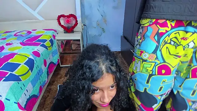 Innocent_Looks live sex cam