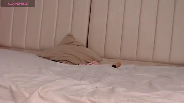 miel_alisha's cam snapshot