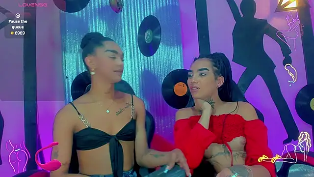 nickyminach_ live sex cam