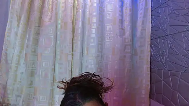 Camille_Sinclair's cam snapshot