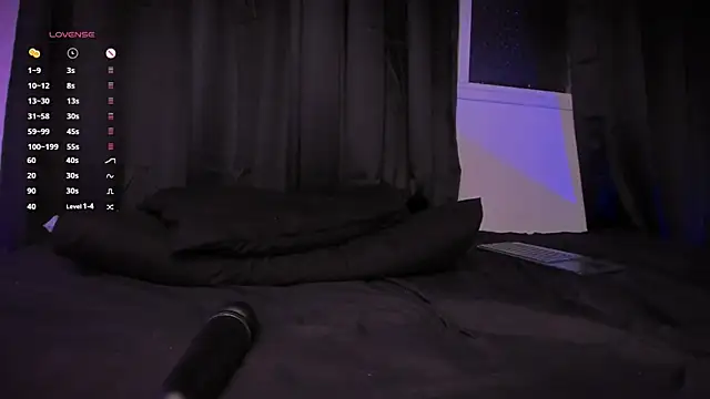 AramJoness live sex cam