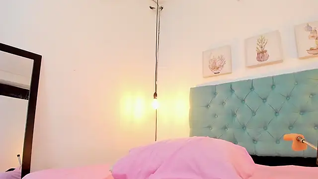 cris_dulce's cam snapshot