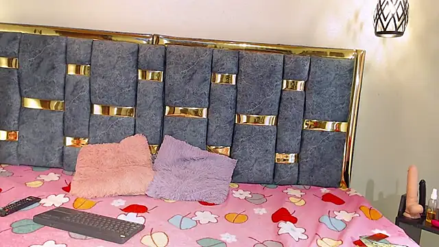 mia_wetts's cam snapshot