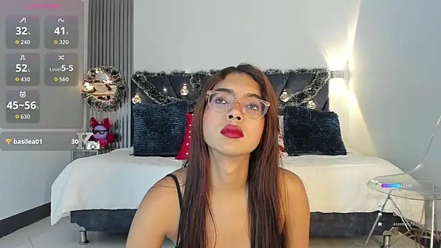 sara_saenz99 live sex cam