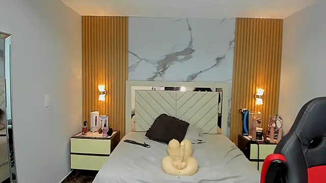 KAROLLJONES1's cam snapshot