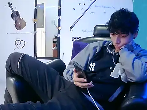 Owen_tomboy's cam snapshot