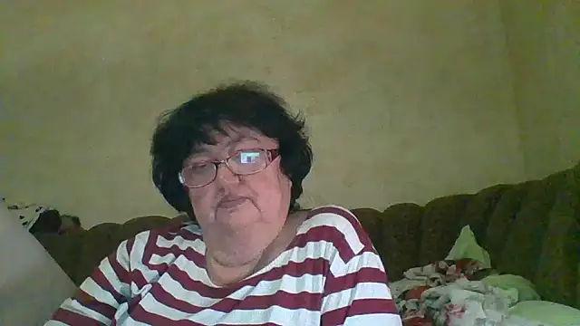 MilaSky5303's cam snapshot