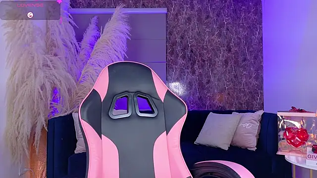 Celestemilan live sex cam