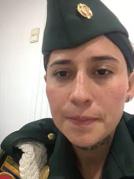 Miia_Hoot's cam snapshot