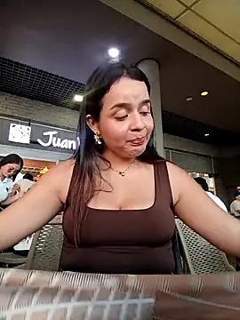 Julieth_hot-69's cam snapshot