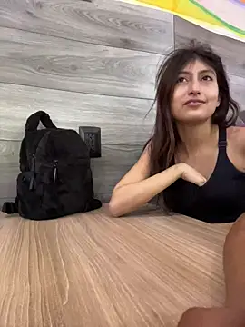 DaylaOficial live sex cam