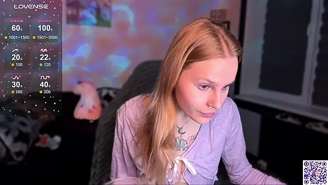 Lunaacyy's cam snapshot