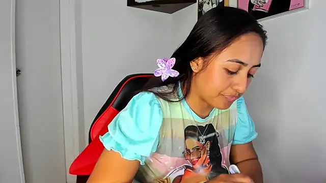 Alexxa_Rodriguez's cam snapshot