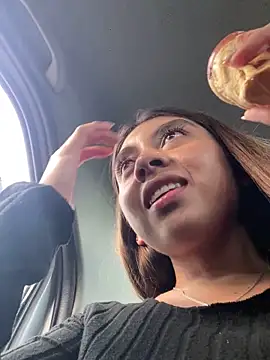 Sara-cooper2's cam snapshot