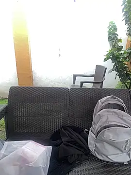 Catia_Pink's cam snapshot