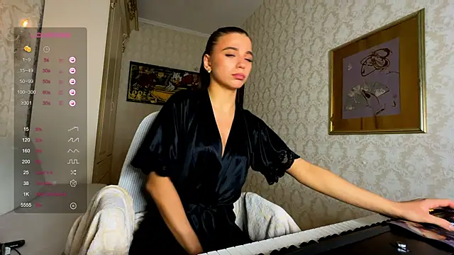 EvaHoly's cam snapshot