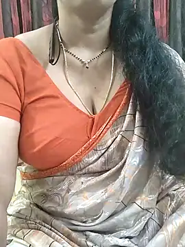 bhuvana_555's cam snapshot