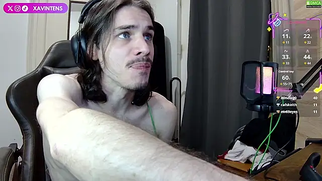 xavier18cm_xxx's cam snapshot