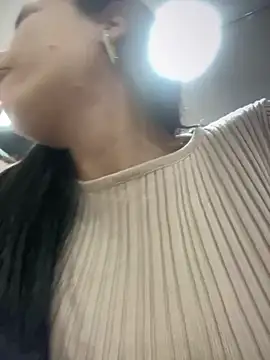 Naatalia live sex cam