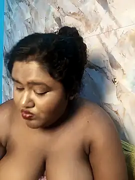 horny_diana's cam snapshot