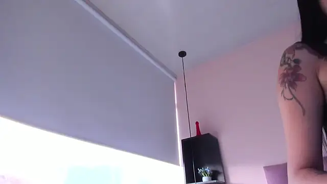 violet_myerrs's cam snapshot