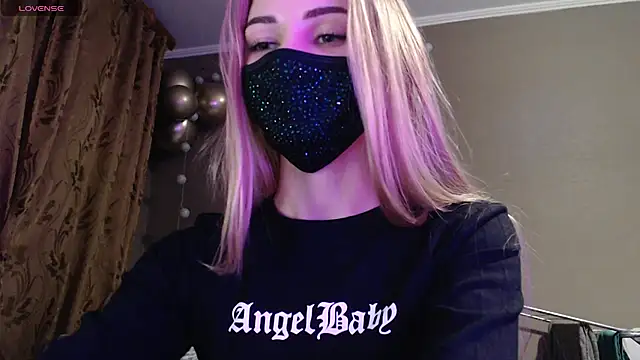 Iris_lave's cam snapshot