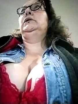 -saraqueen-'s cam snapshot