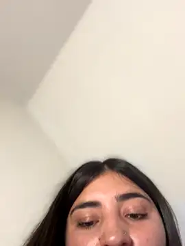 AhriCutte live sex cam