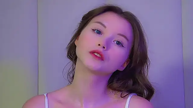 KeiraAsti's cam snapshot