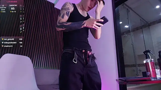 troy_rouge live sex cam