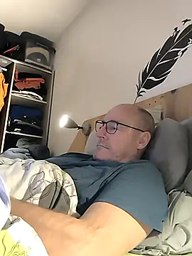 bogland33's cam snapshot