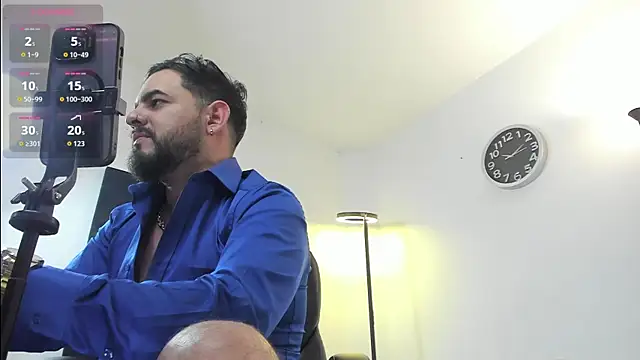 Ethan_Castellano live sex cam