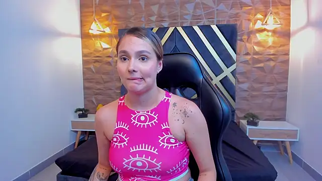 Emmaa_white_'s cam snapshot