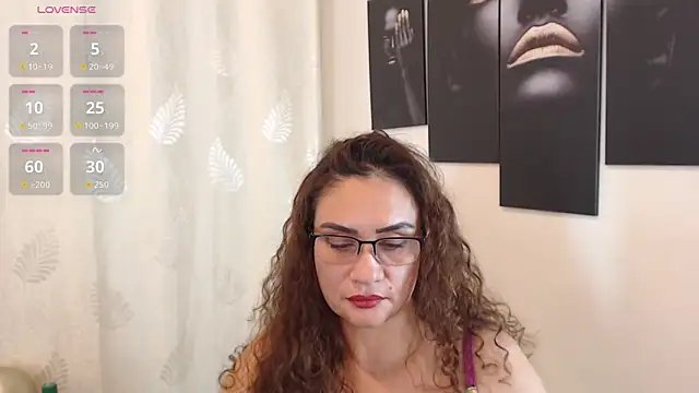 Amelie_Bakerr_'s cam snapshot