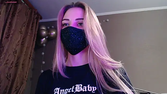 Iris_lave's cam snapshot