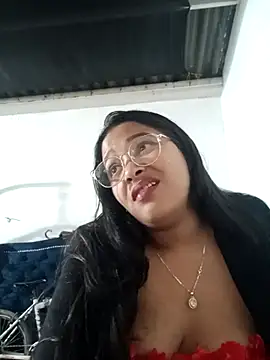 Luceroxxx7's cam snapshot