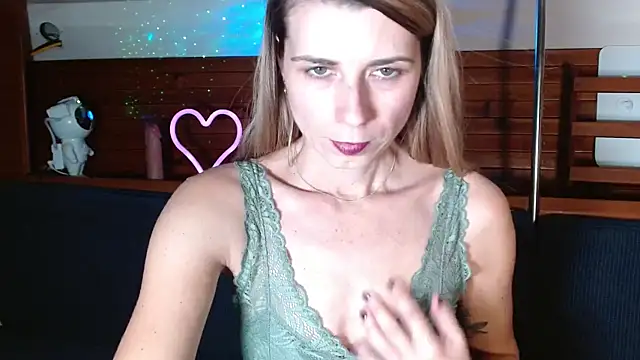 Trinity_Fire's cam snapshot