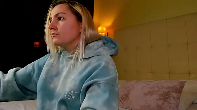 Debbie_Taylor's cam snapshot