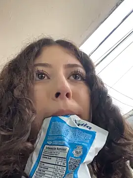 Amber_rose_outdoors's cam snapshot