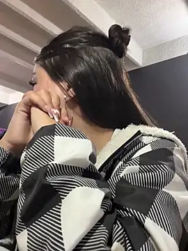 Camila_Duarte_'s cam snapshot