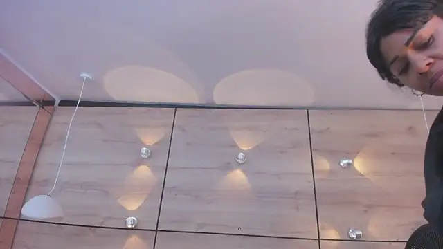 martina_touss's cam snapshot