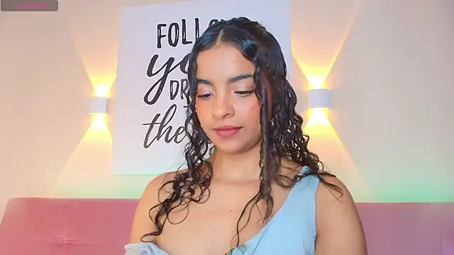 SunnyGilmoree's cam snapshot