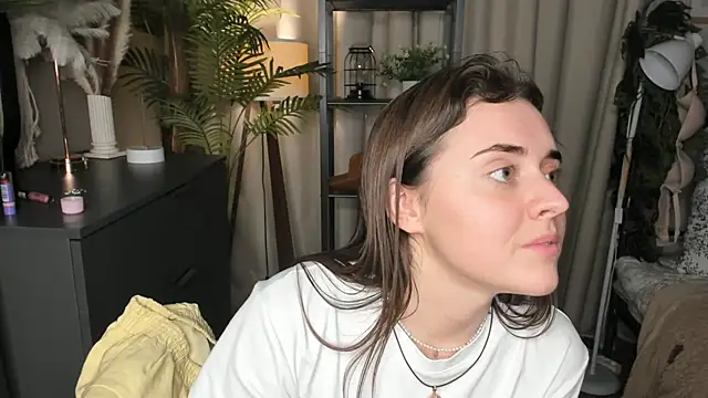 ThelmaJusto live sex cam