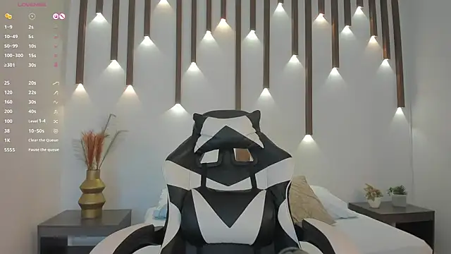 megan_cooper28's cam snapshot