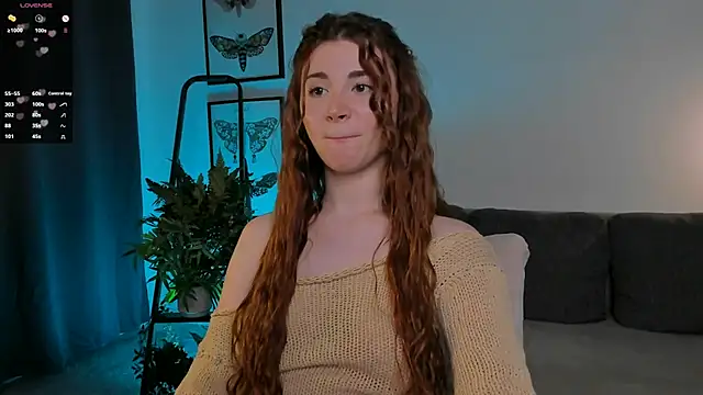 Freckle_Diyana's cam snapshot