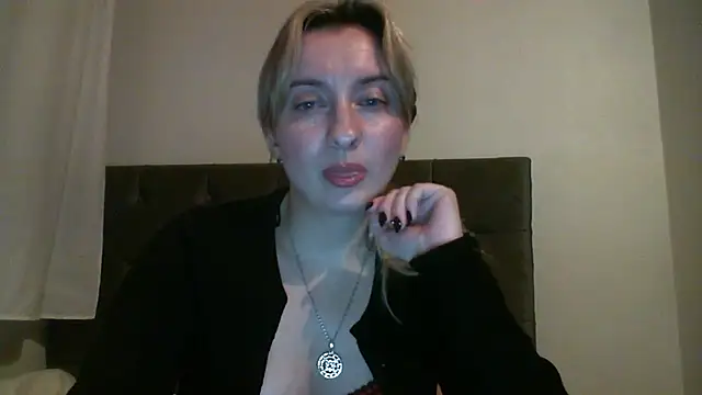 SusanCurt's cam snapshot