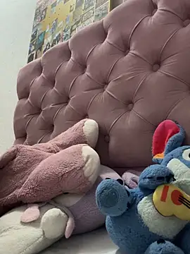 Pretty_Isadora's cam snapshot