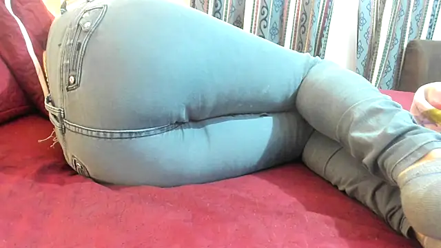 Jade_squirtt's cam snapshot