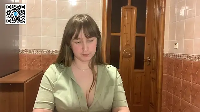 MaroonMoon_'s cam snapshot