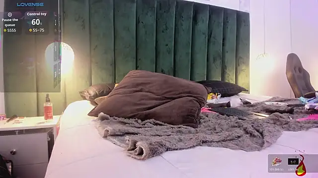 PaulinaGame live sex cam